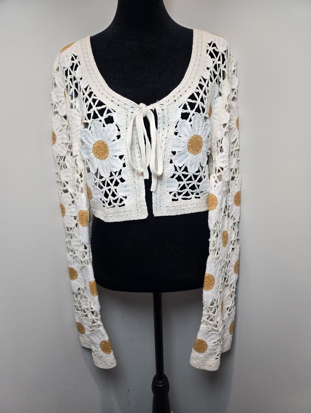 moon & madison Cream Crochet Daisy Tie-Front Cardigan with Gold Centers